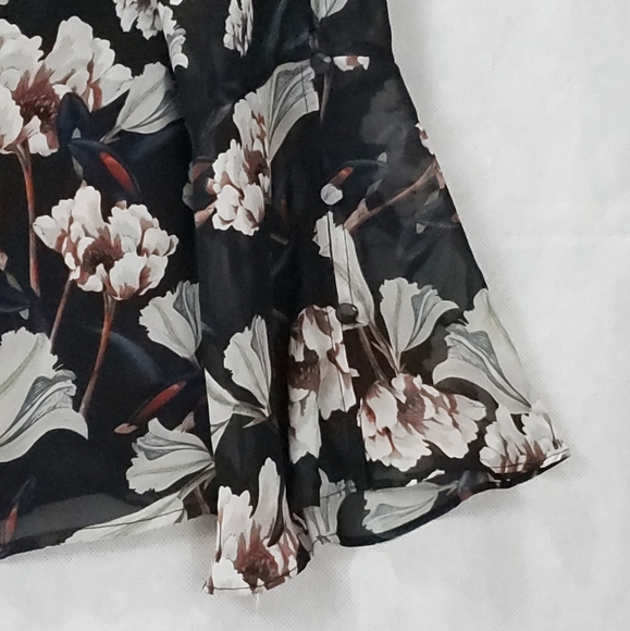 NWT I.N.C. Printed Floral Asymmetric Blouse - Picture 6 of 7